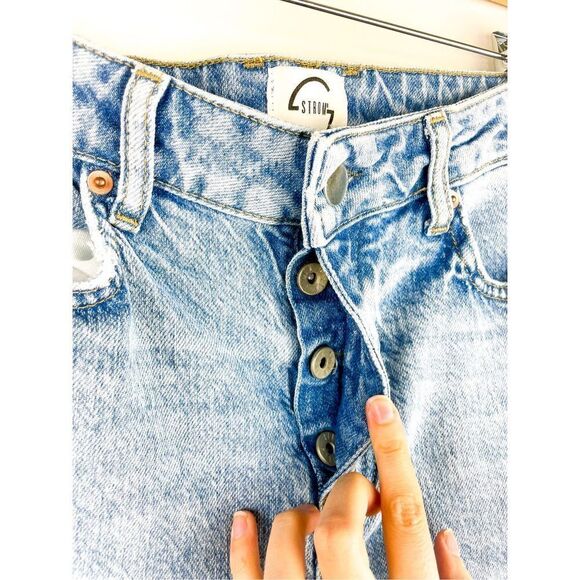 Strom Denim Vintage Straight Leg High Waist Raw Hem Jeans - Picture 6 of 10